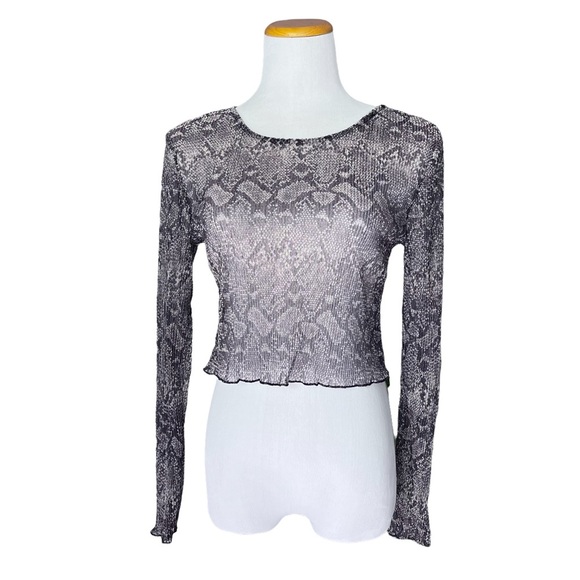 NWT Blashe Sheer Snakeskin Long Sleeve Crop Top Small - Picture 1 of 5